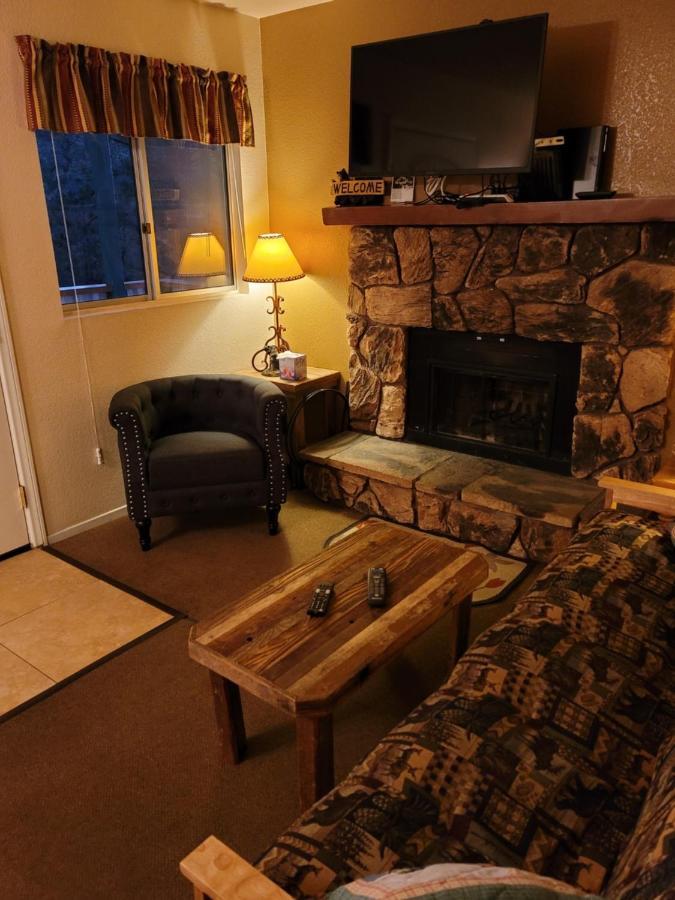 Hillcrest Suites & Cabins Big Bear Lake Esterno foto