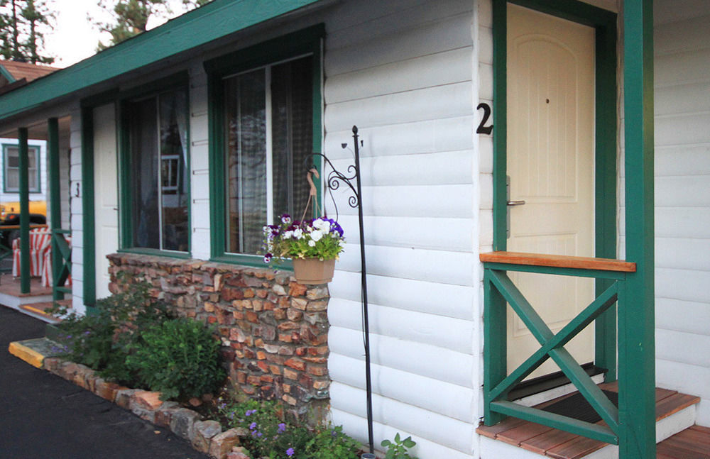 Hillcrest Suites & Cabins Big Bear Lake Esterno foto