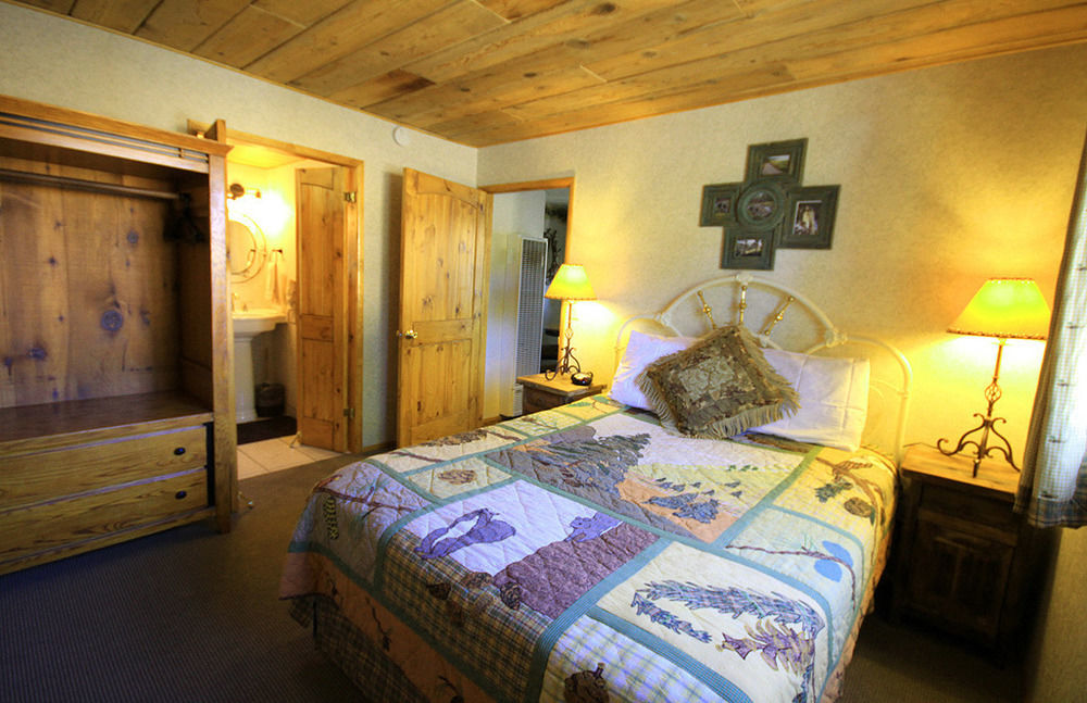 Hillcrest Suites & Cabins Big Bear Lake Esterno foto